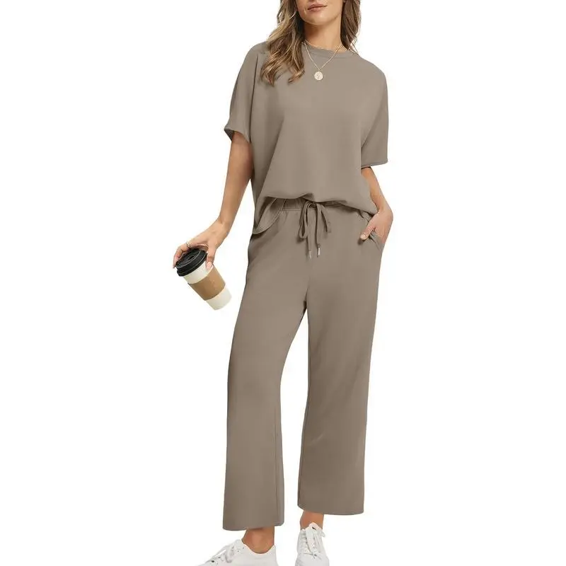 Women's two-piece summer set: Loose wide-leg shorts and casual top