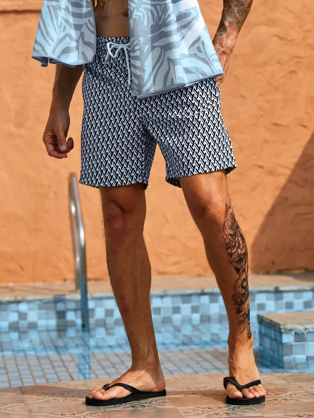 Men's Geometric Allover Print Drawstring Beach Shorts