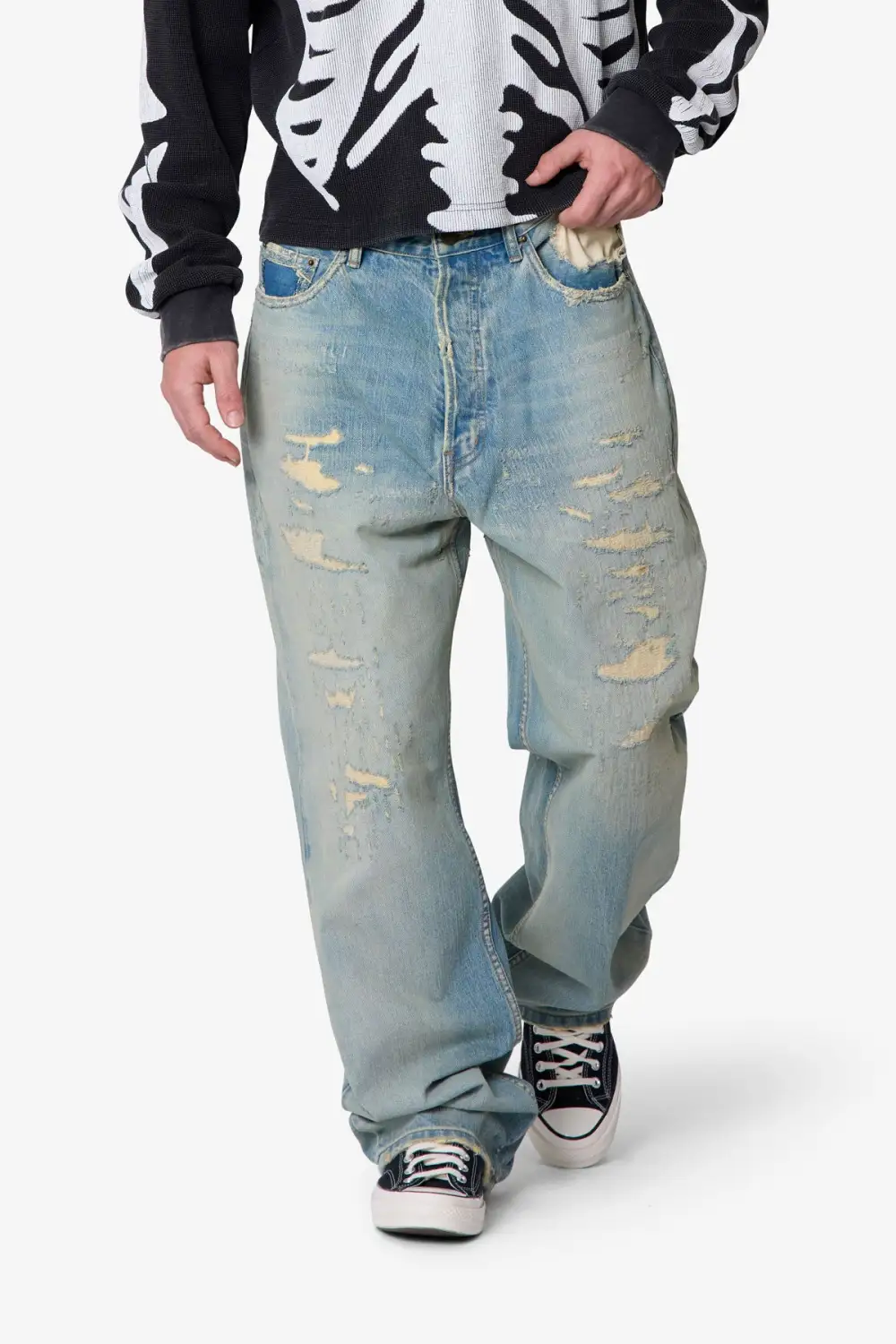 Distressed Ultra Baggy Jeans