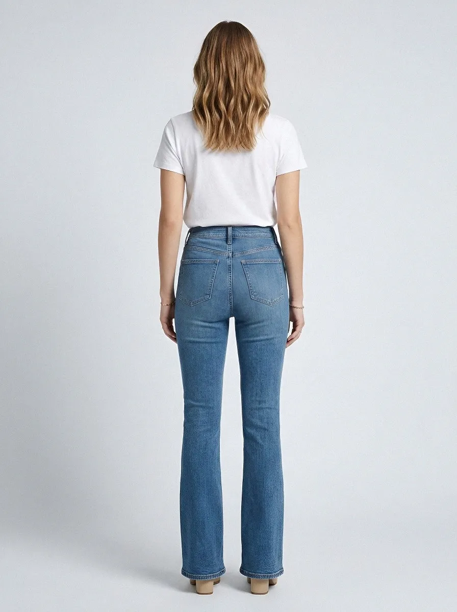 Weekend Casual Women's High-Waist Stretch Flare Jeans