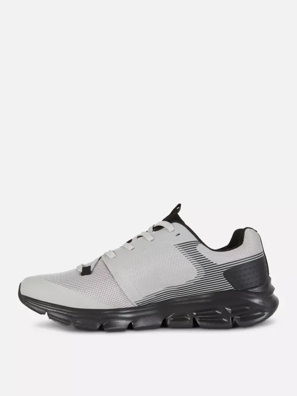 Lightweight And Breathable Mesh Leisure Sports Shoes