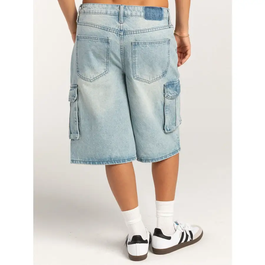 Refined Mid Rise Waist Denim Shorts with Pockets
