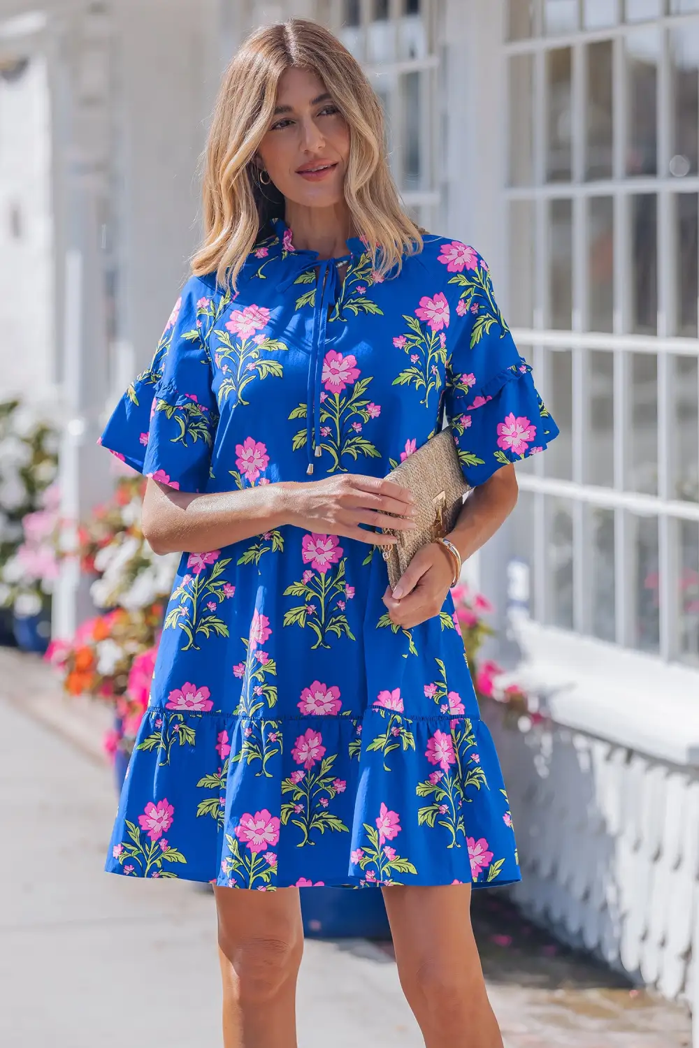 Relaxed Shape Floral V Neck Short Sleeve Dress