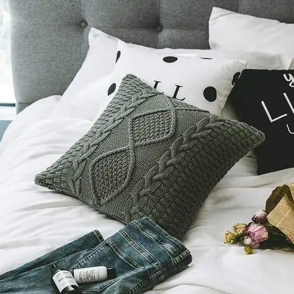 Diamond Pattern Pillow Cover