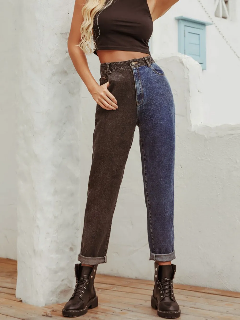 Pocketed Straight Leg Denim Jeans