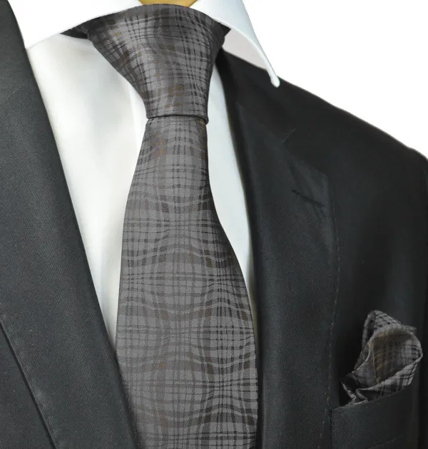Bold Silk Classic Men's Necktie With Pocket Square