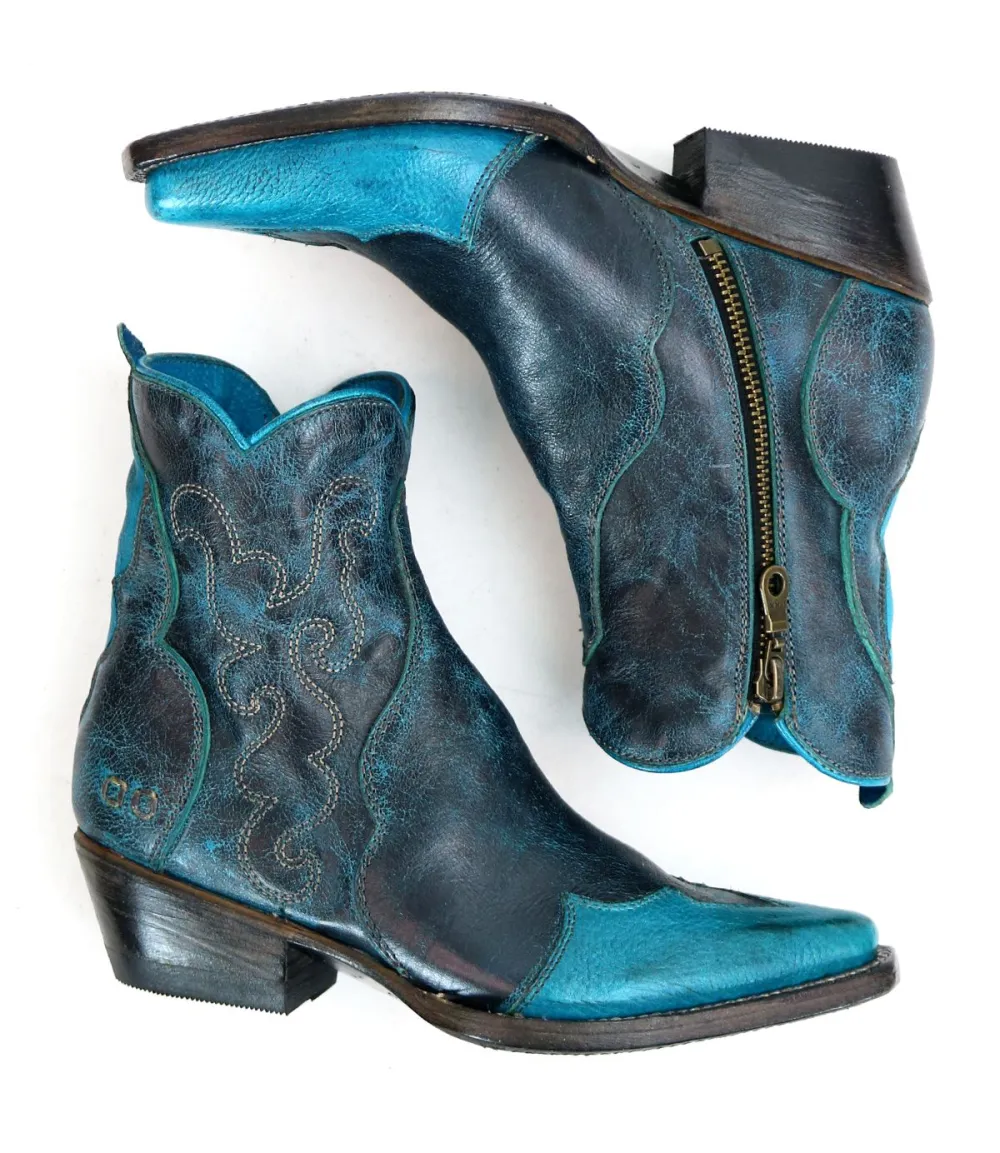 Pointed-Toe Western Boots