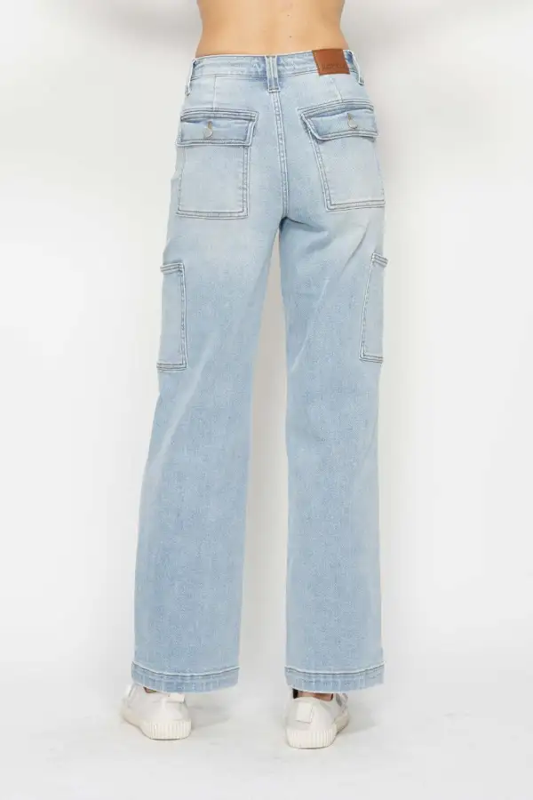 High-Waist High-Rise Washed Pocketed Straight Leg Jeans