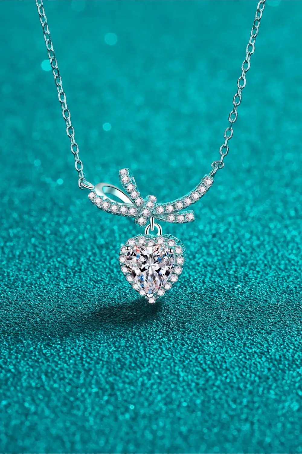 Heart Detail Everyday Pendant Necklace