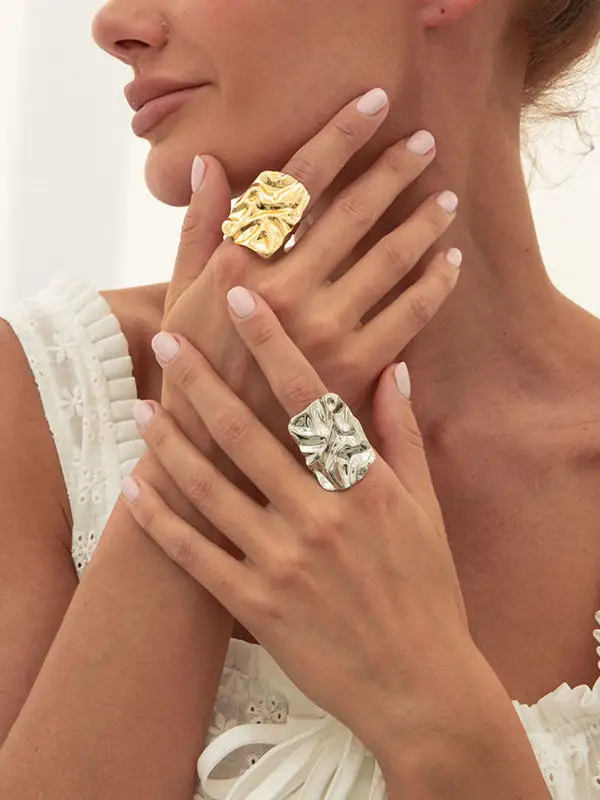 Geometric Statement Casual Ring