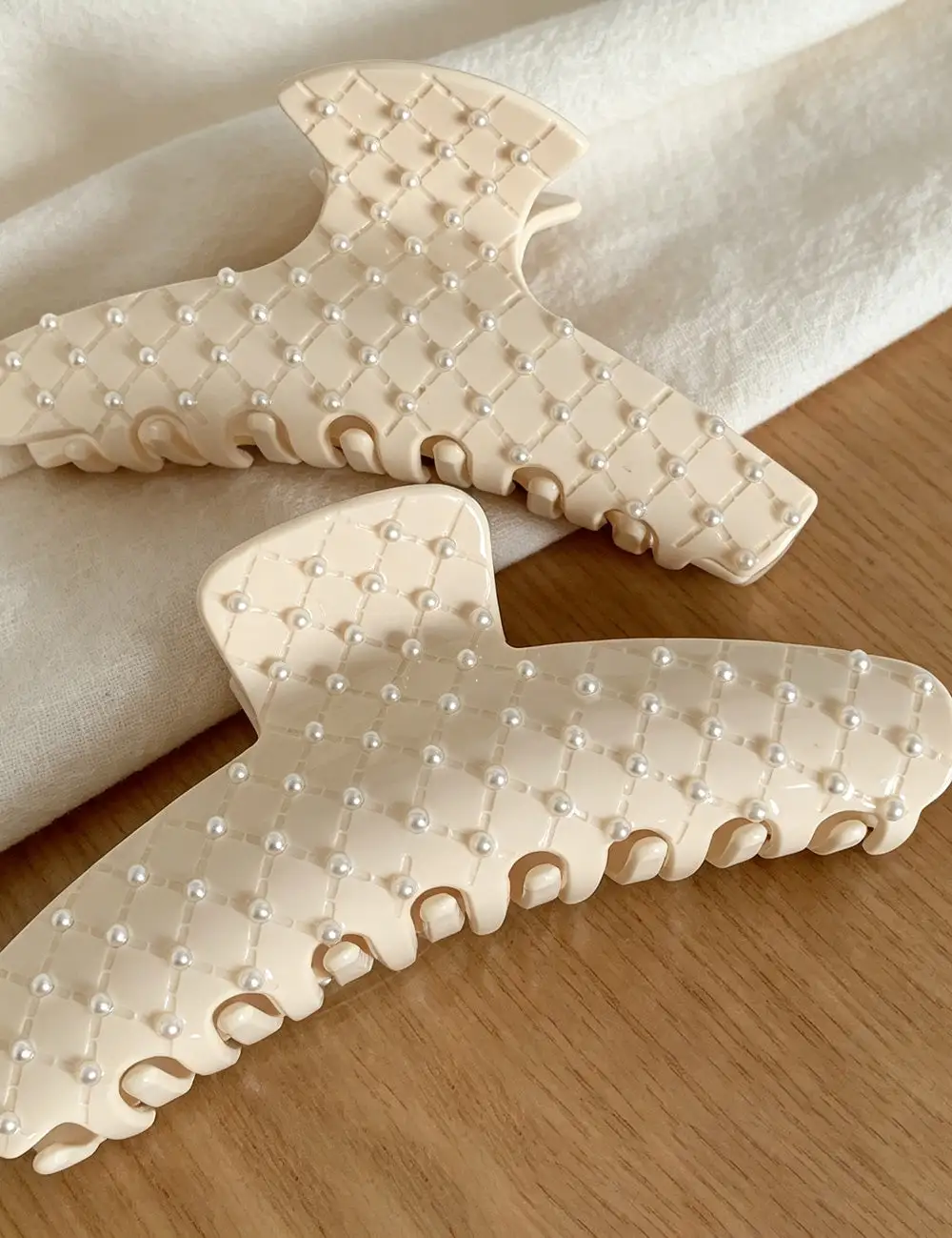 Grid Texture Pearl Embellishments Hair Hair Claw Clip