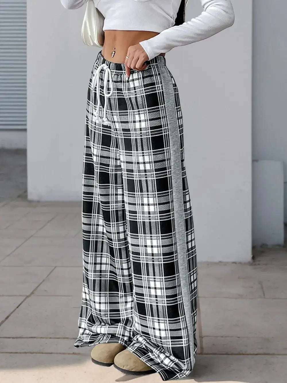 Modern Wide Leg Drawstring Pants