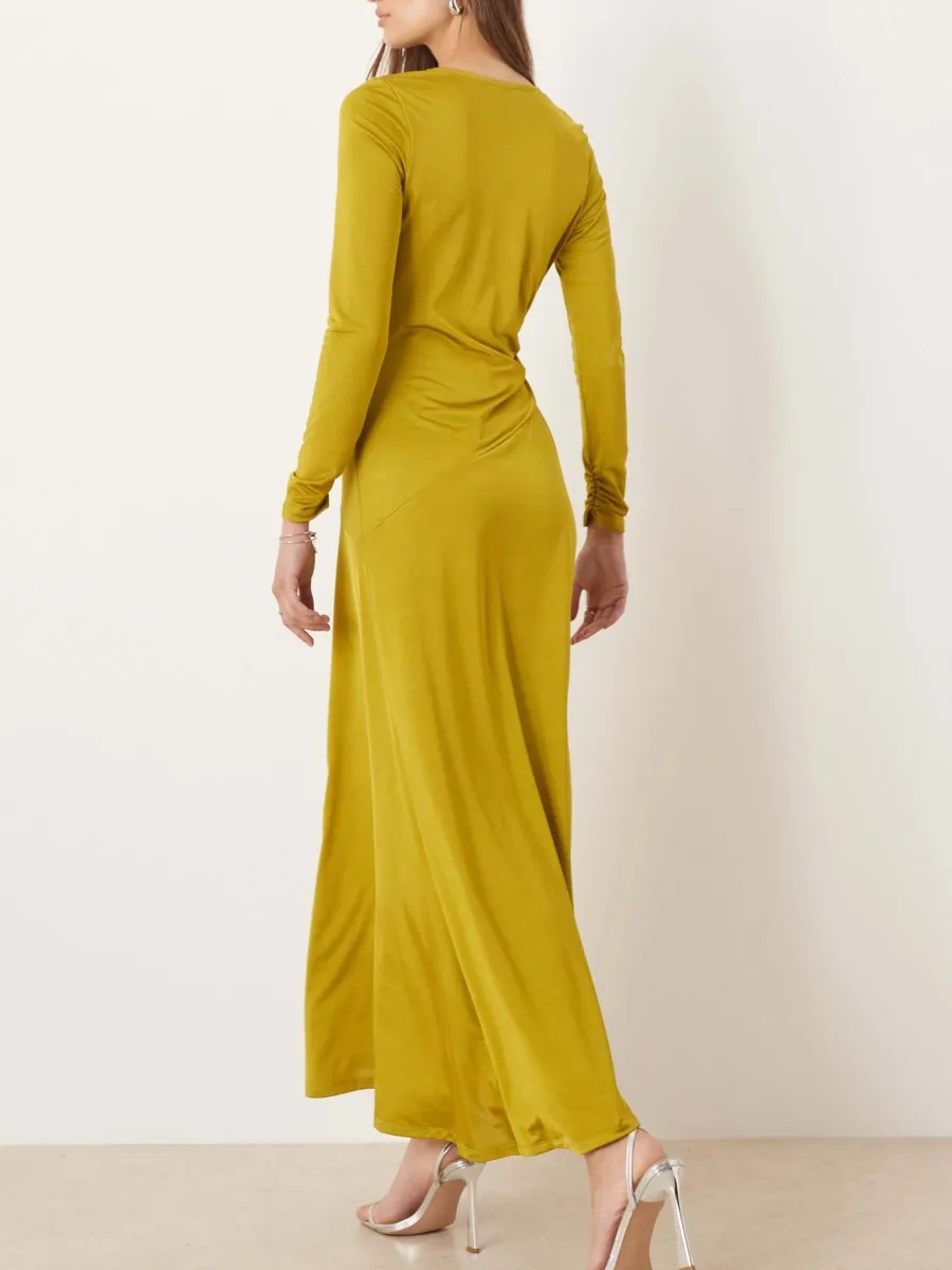 Elegant Knot-Front Maxi Dress