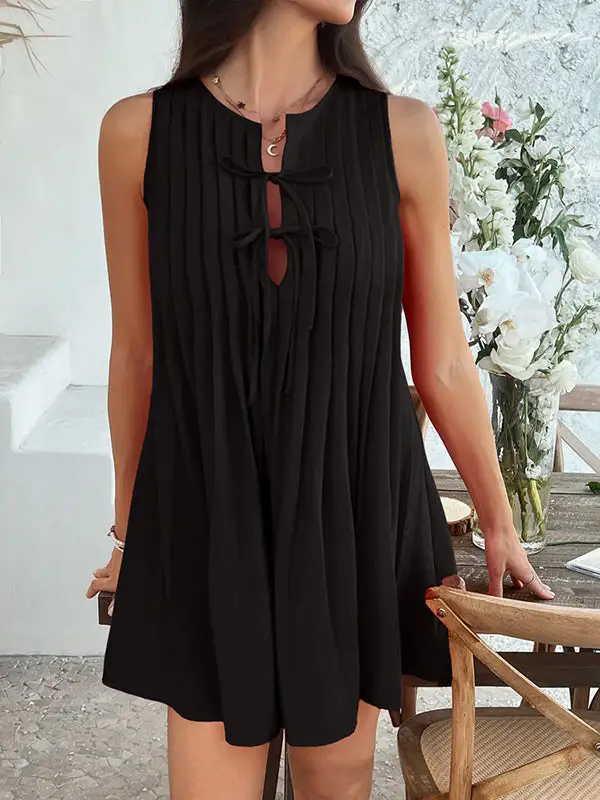 A Line Relaxed Pleated Solid Color Tied Round Neck Mini Dress