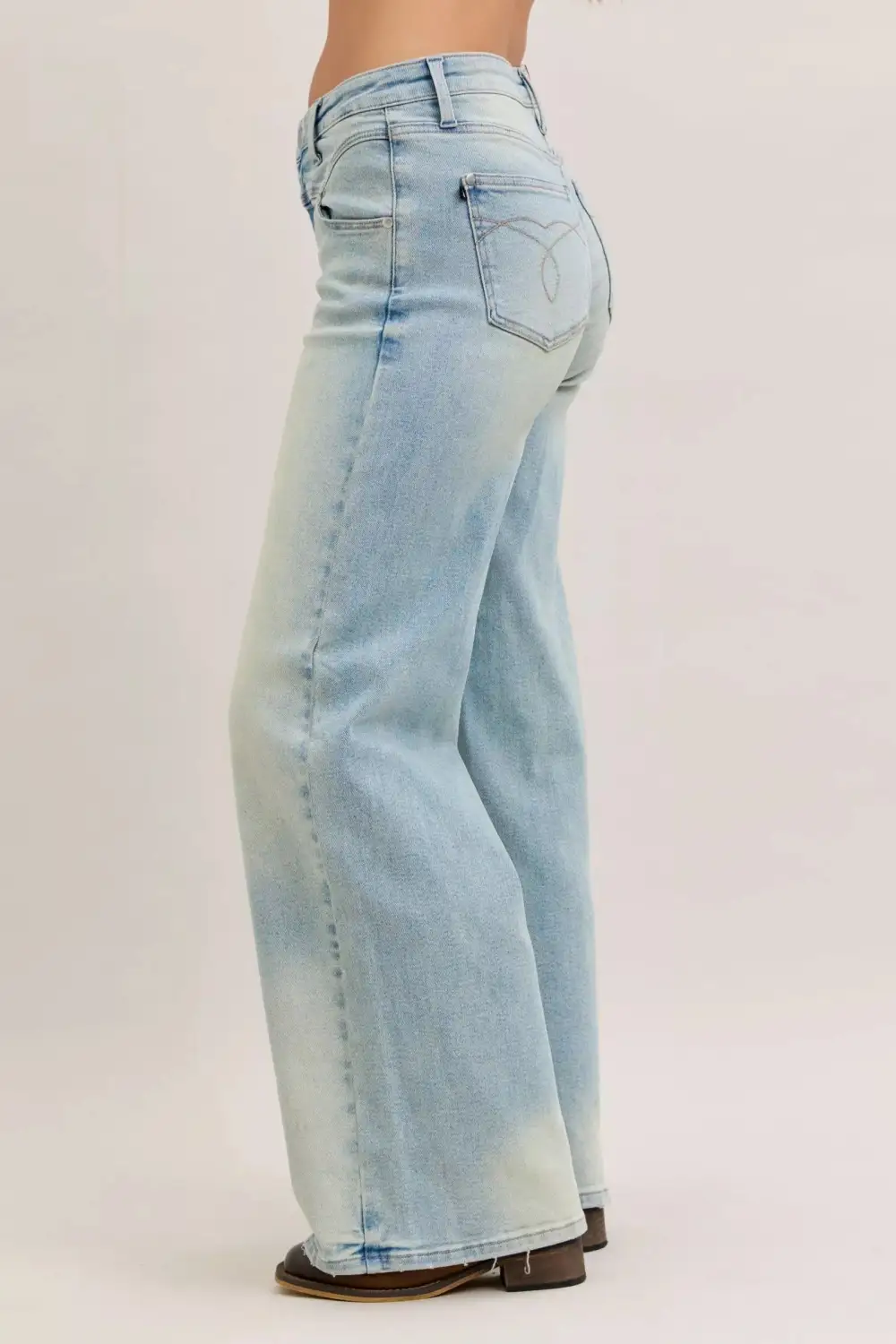 Polished High-Waist Washed Pocketed Stretch Straight Leg Jeans
