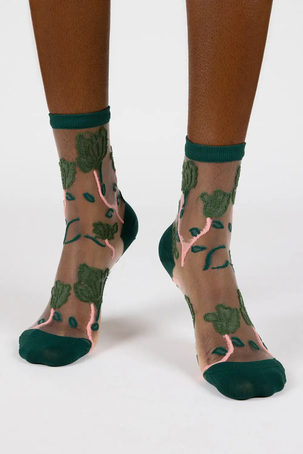 Sheer Bold Climbing Flower Socks