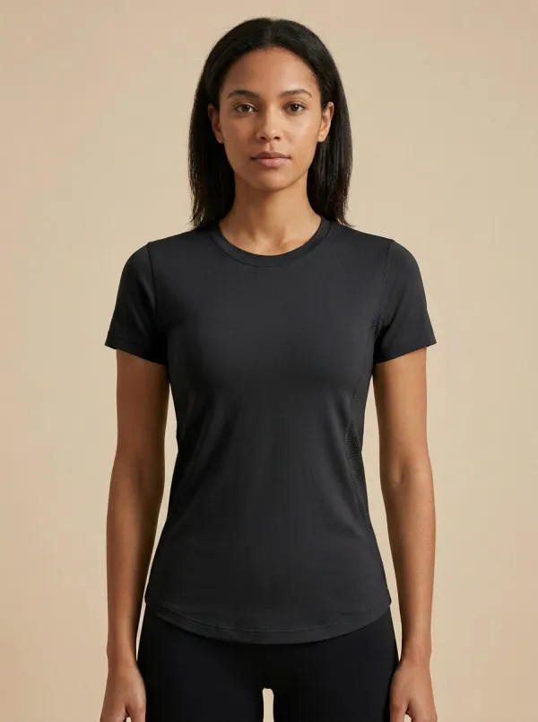 Women's Mesh-Side Curved-Hem Performance T-Shirt