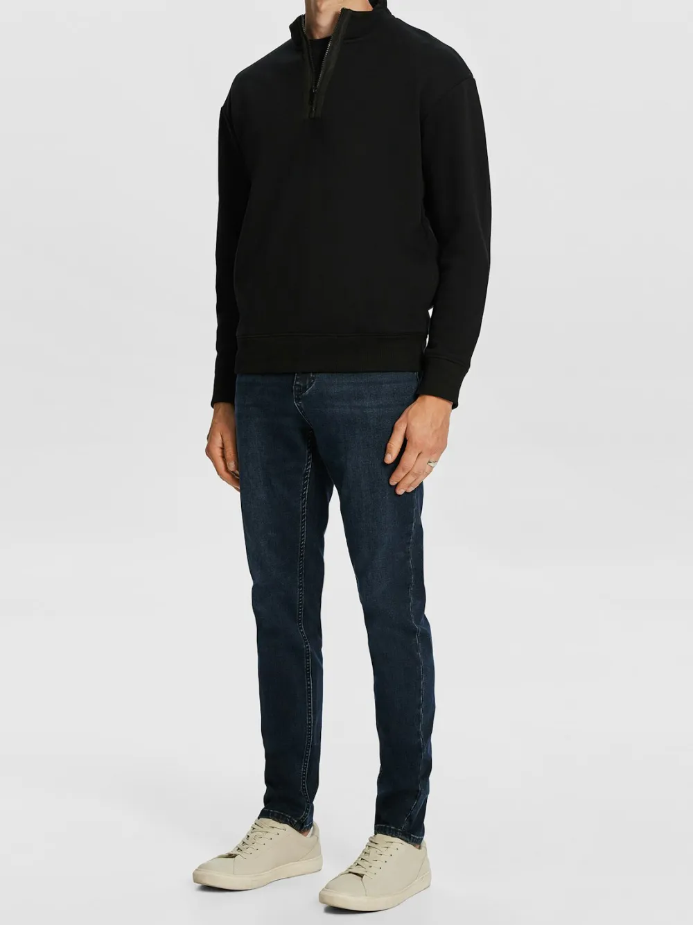 Black Quarter Zip Sweatshirt