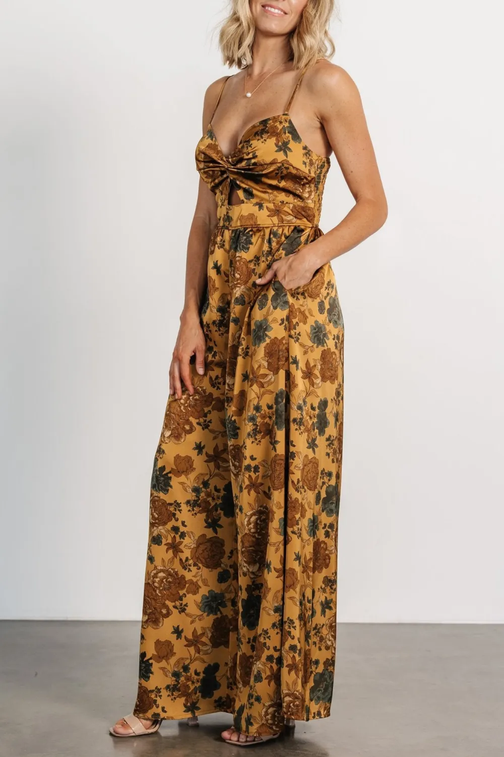 Artistic Retro High-Waisted Sexy Jumpsuit