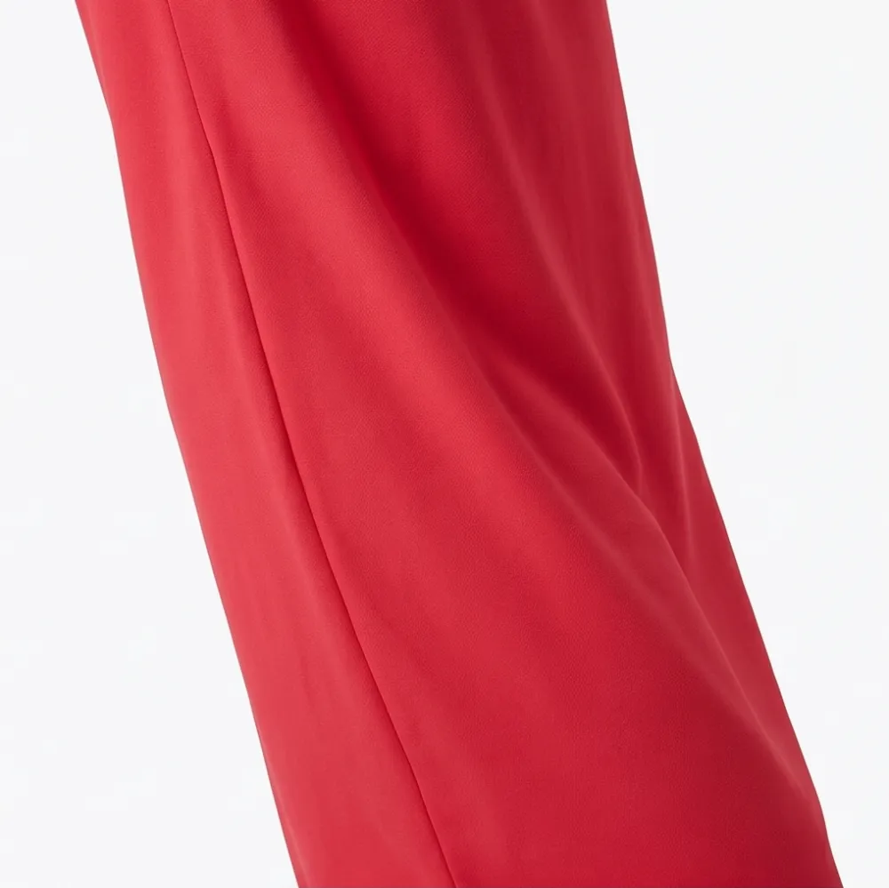 Airy Hoodie Midi Dress