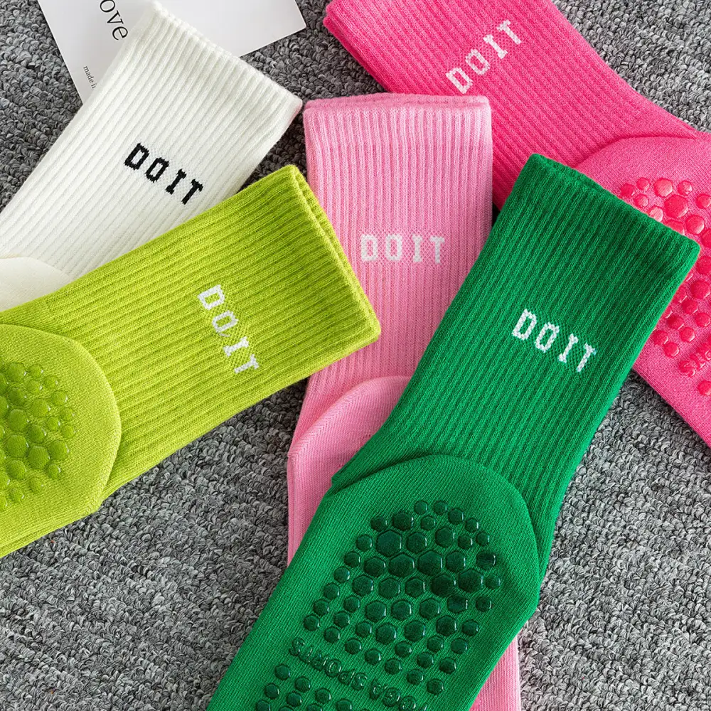 Breathable Moisture Wicking Sports Socks