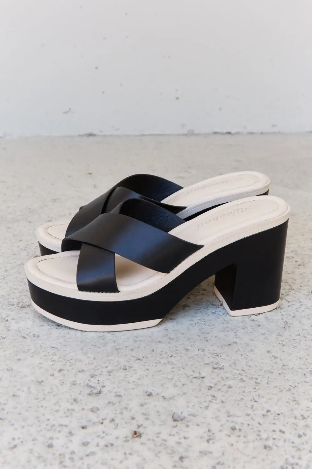 Contrast Platform Sandals