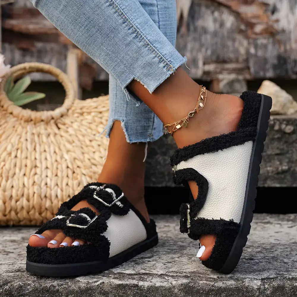 Buckle Decor Plush Lined Platform Slippers