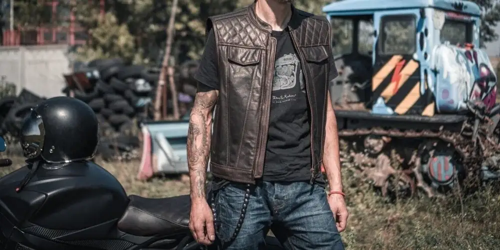 Structured Minimal Motorcycle Leather Vest