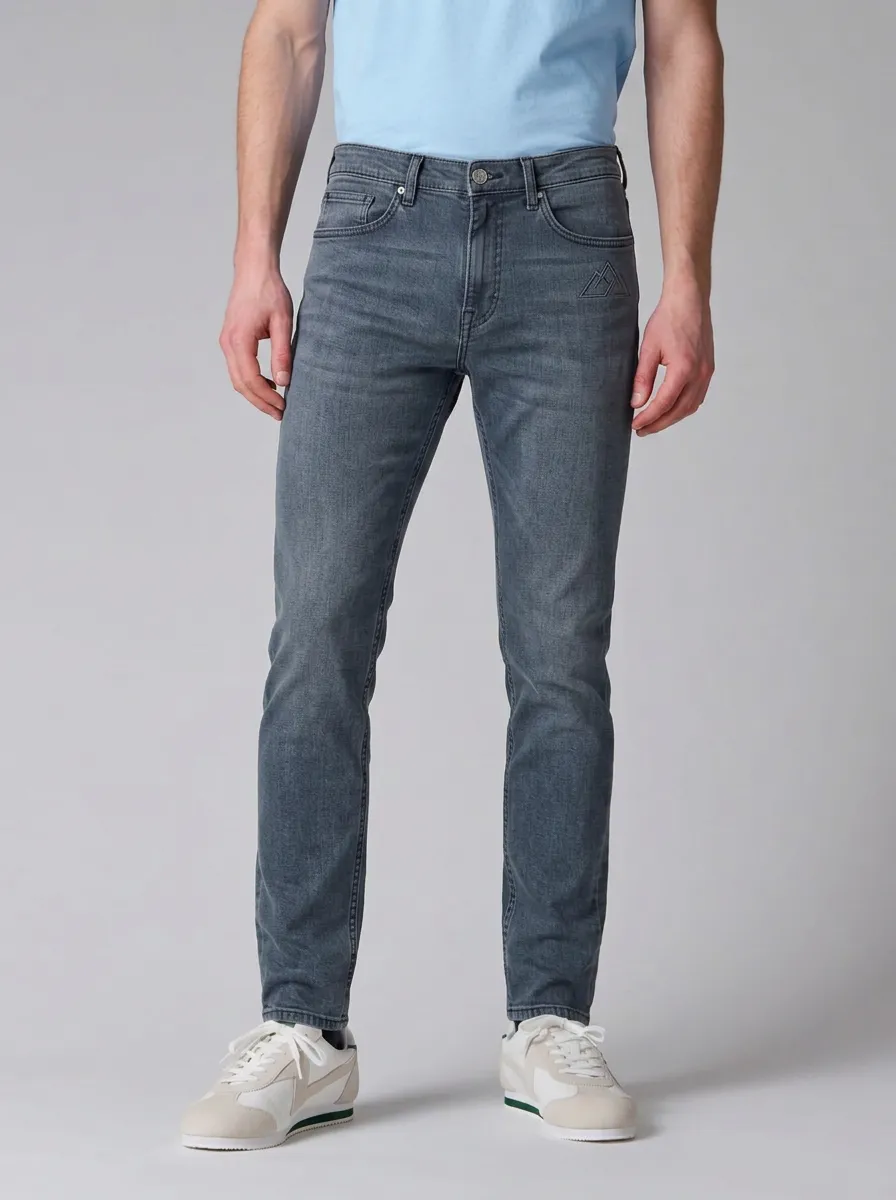 Men's Refined Weekend Mountain Logo Embroidered Stretch Denim Jeans