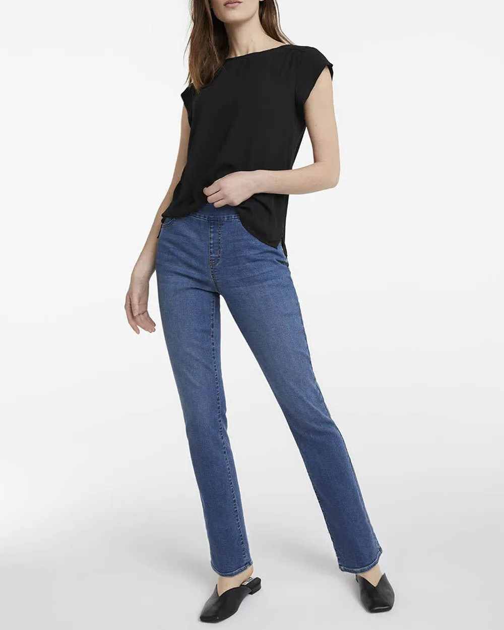 Straight-Leg Mid-Rise Jean  Comfort