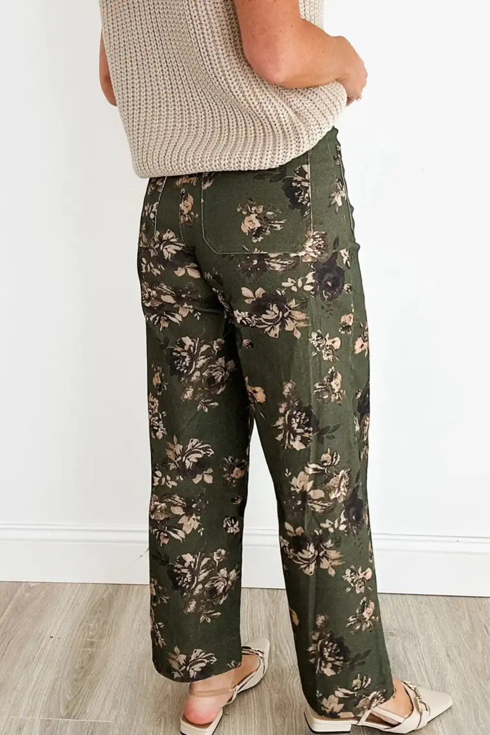 Floral Patch Pocket Raw Hem Jeans