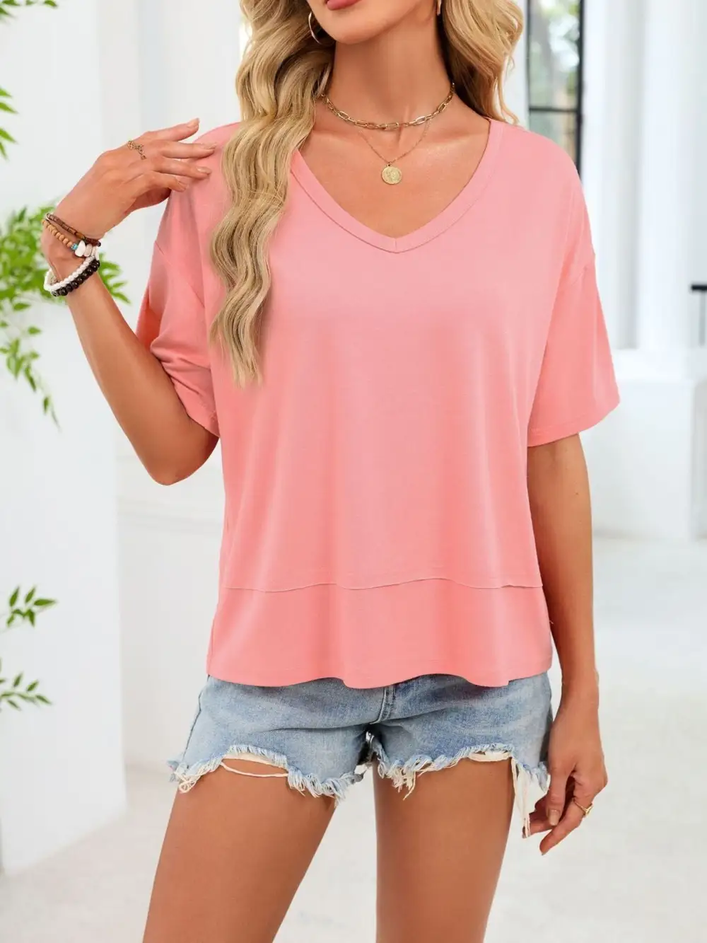 Easygoing V-neck Relaxed Fit T-shirt