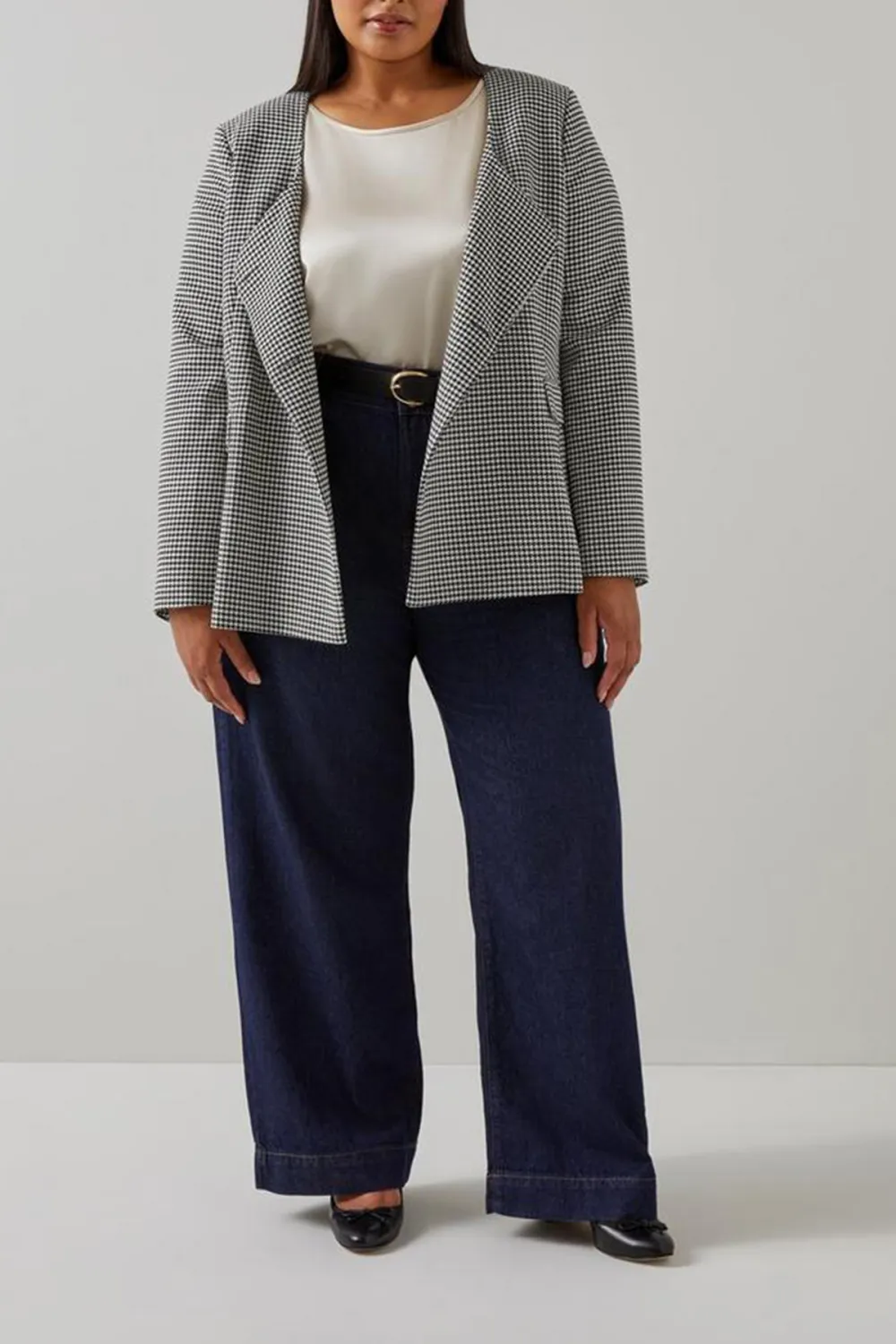 Black Cream Checkered Bow Detail Short Coat