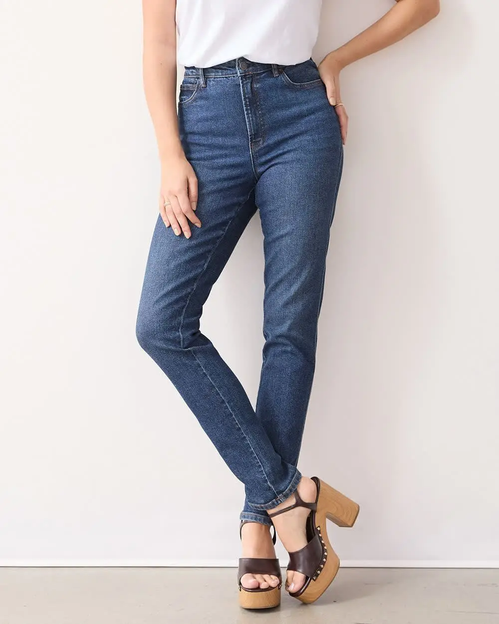 Slim-Leg High-Rise Jean  Vintage - Curvy Fit