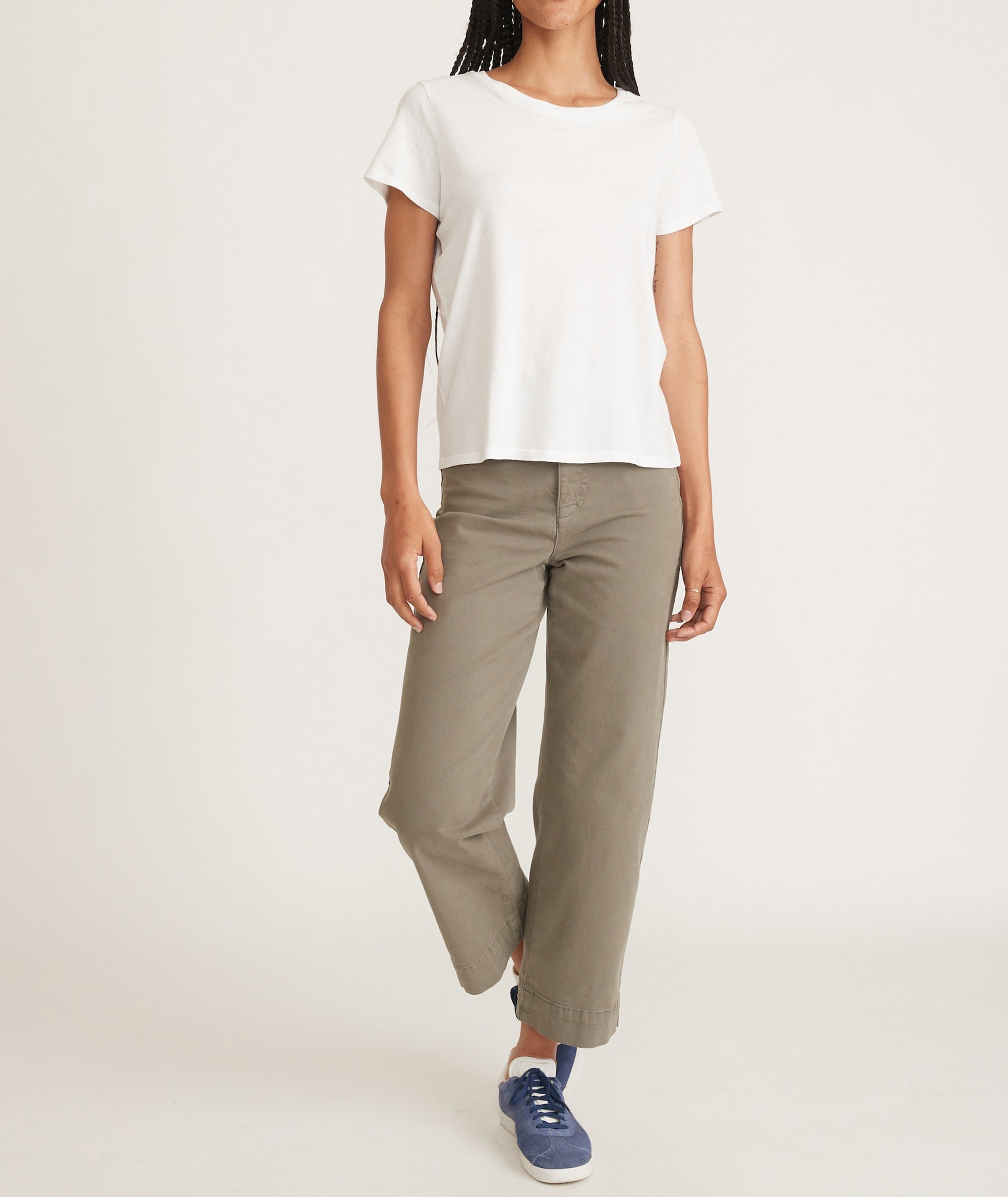 Plain White Crew Neck Basic Tee