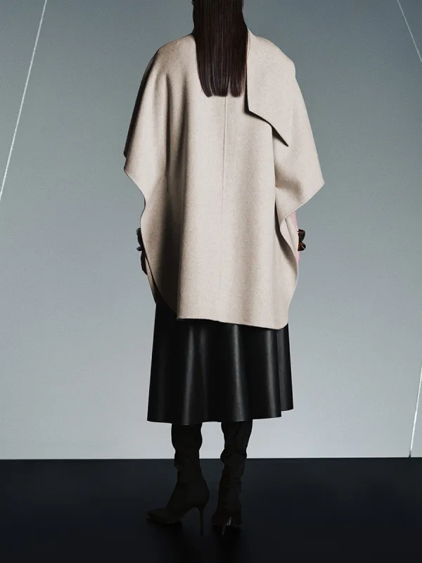 Lady's Grey Mid-Length Scarf With An Elegant Style Trench Coat