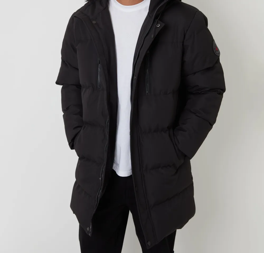 Men's Black Water-Resistant Longline Quilted Parka