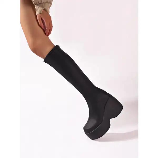 Simple Round Toe Platform Boots