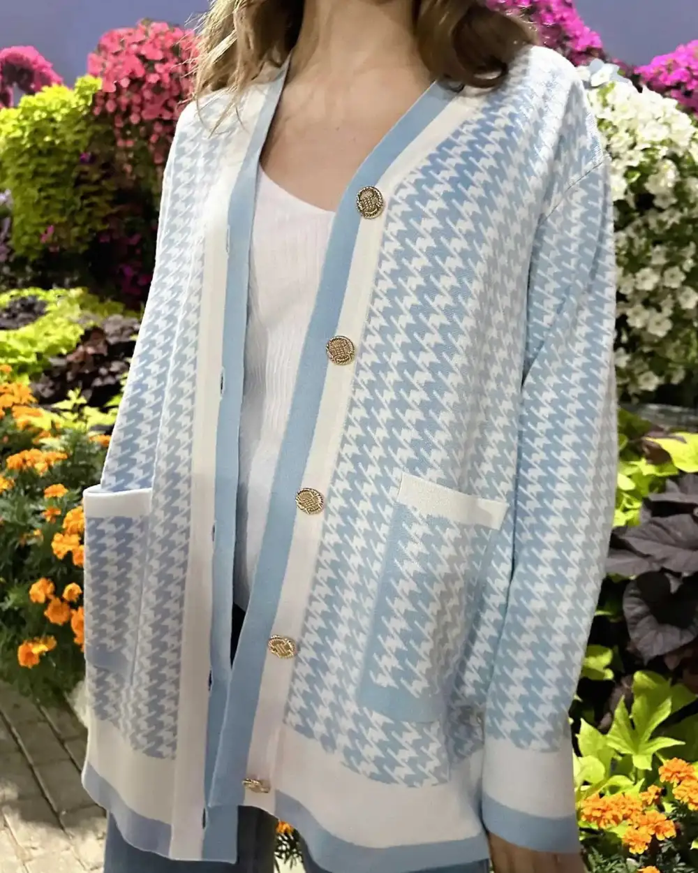 Viscose-Blend Polyester-Blend Button-Front V-Neck Cardigan