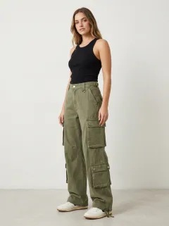 Lifestyle Multi Pocket Fit Women's Multi Pocket Cargo Pants