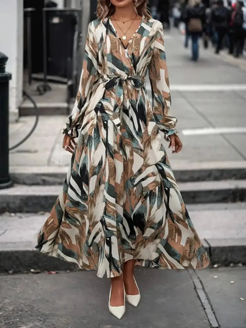 Lightweight Feel Printed Long Sleeve Maxi Dress