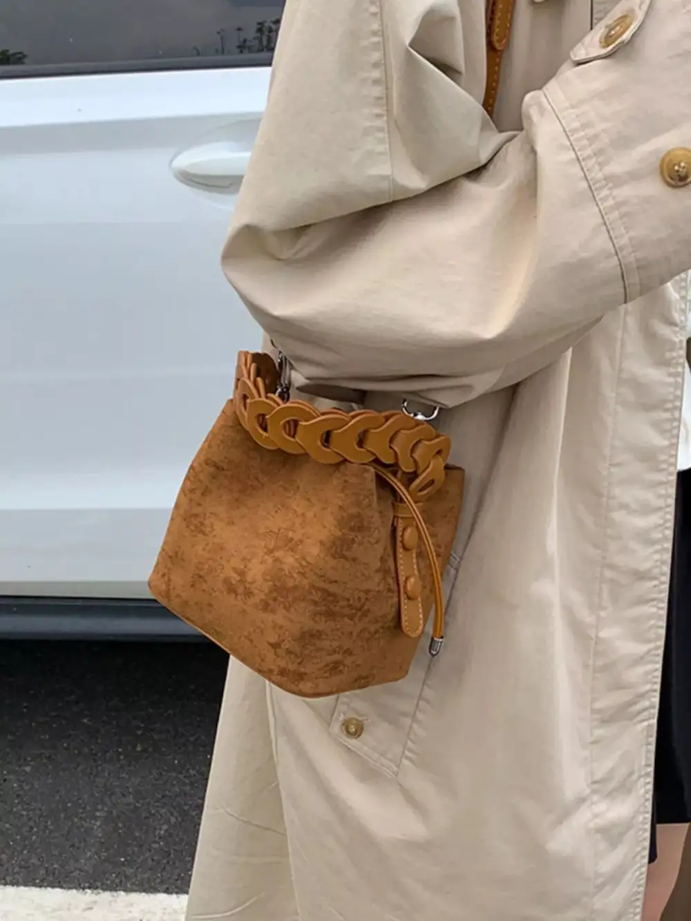 Chain Strap Crossbody Bag
