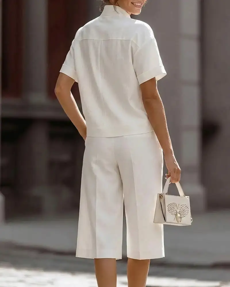 Short Sleeve Top and Cropped Pants Elegance Lounge Set