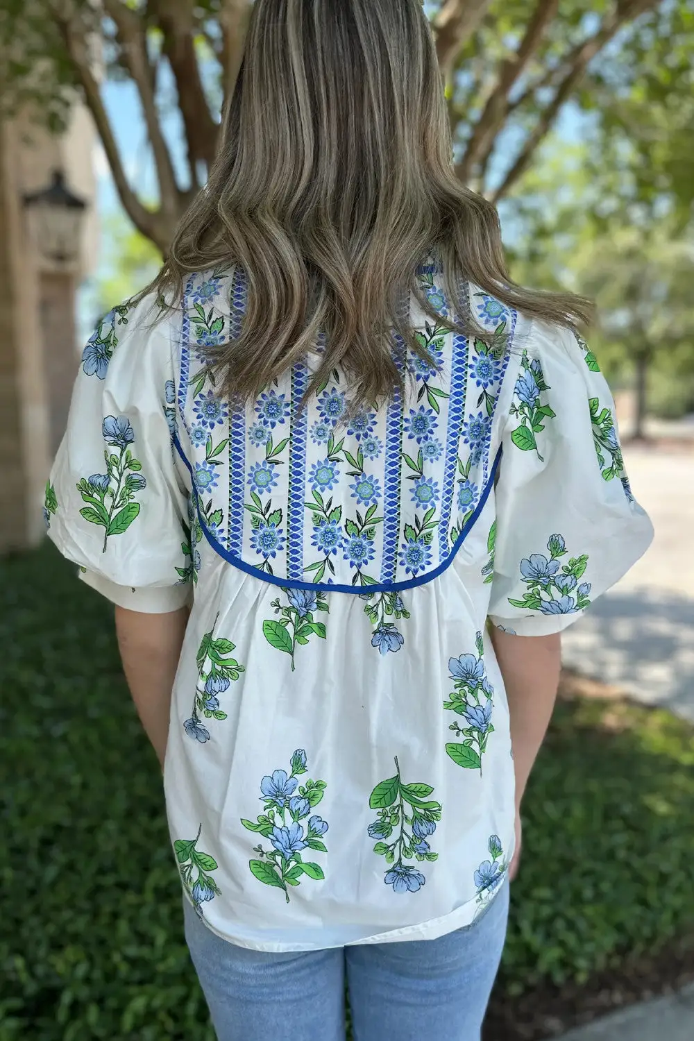 Floral Contrast Trim Neck Blouse