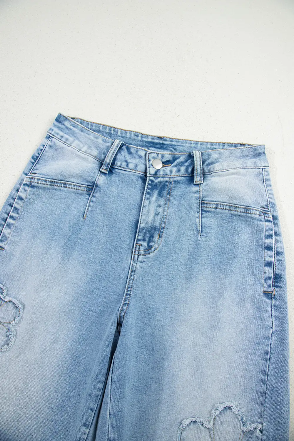 Flower Patched Wash Cropped High Waist Jeans