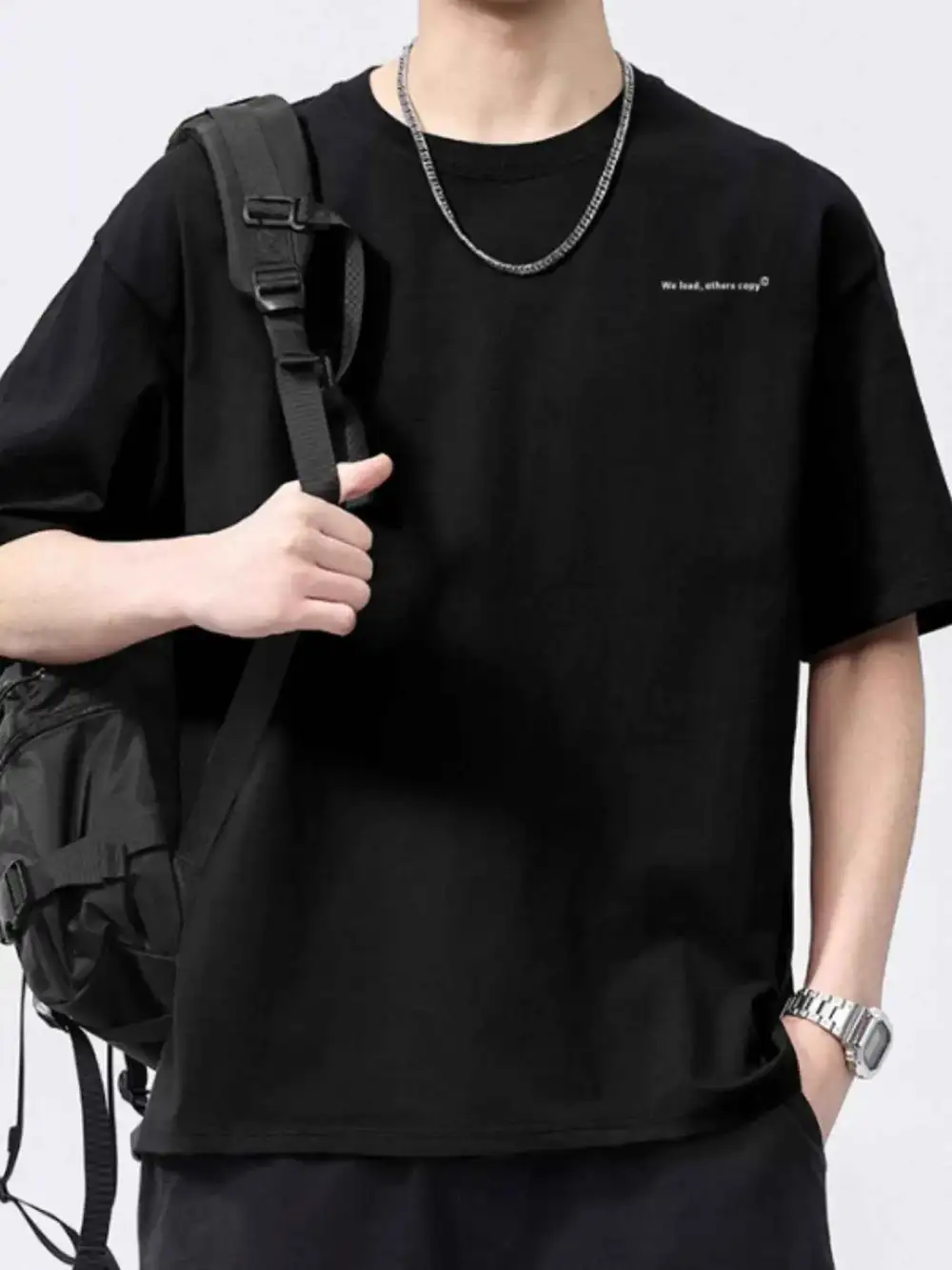 Simple Round Neck Short Sleeve T-Shirt