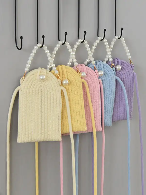 Woven Compact Shoulder Bag