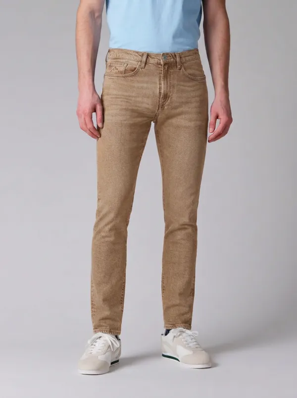 Men's Modern Comfort Mountain Logo Embroidered Stretch Denim Jeans