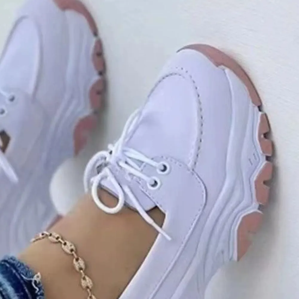Classic Lace-Up Round Toe Sneakers