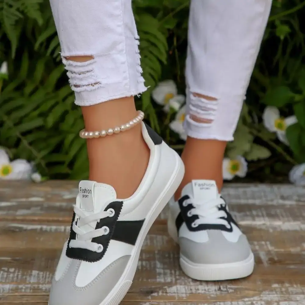 Refined Round Toe Lace-Up Sneakers